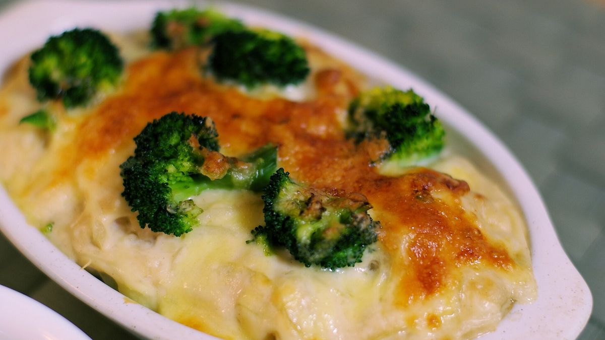 Broccoli-ovenschotel met gehakt